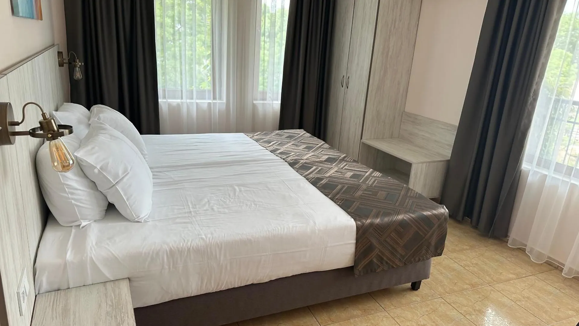 *** Отель Oleander House And Tennis Club Солнечный берег Болгария